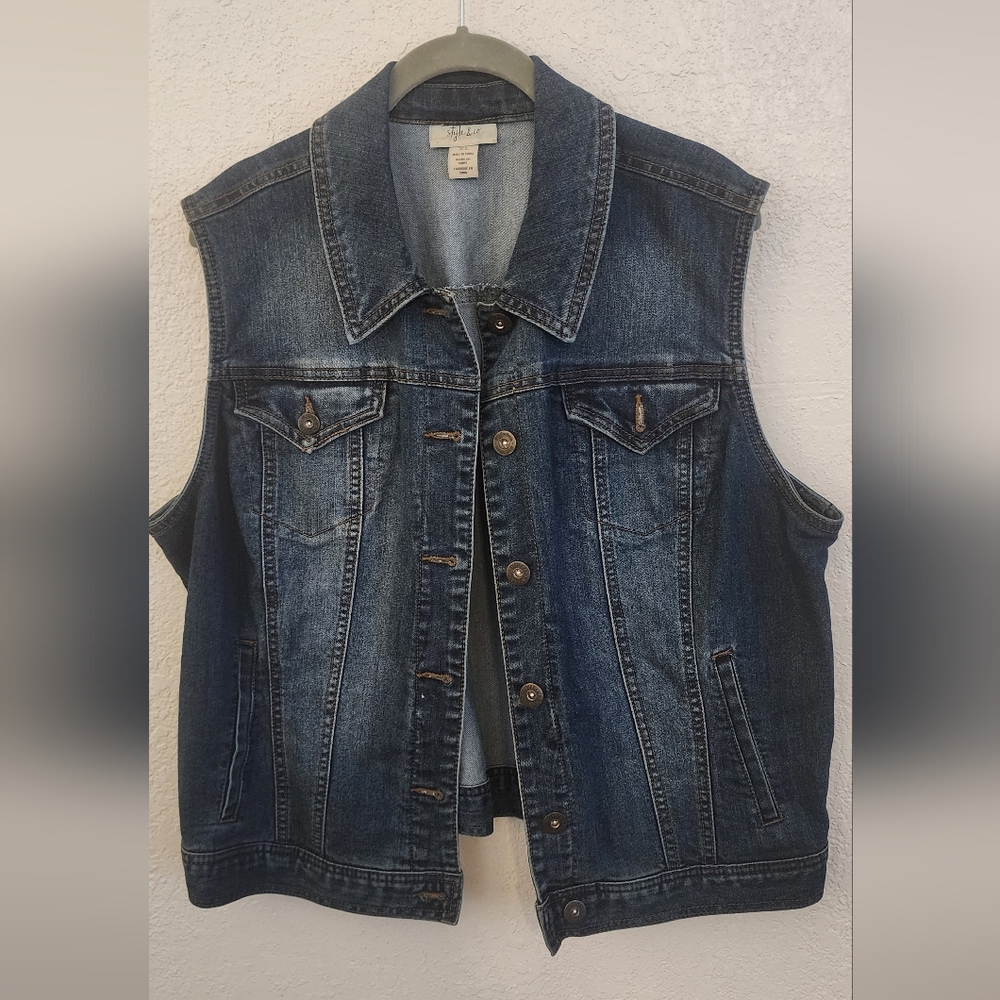 Style & Co Denim Sleeveless Vest